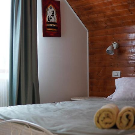 Cabana "Trei Brazi " Retezat Rîu de Mori Exteriör bild